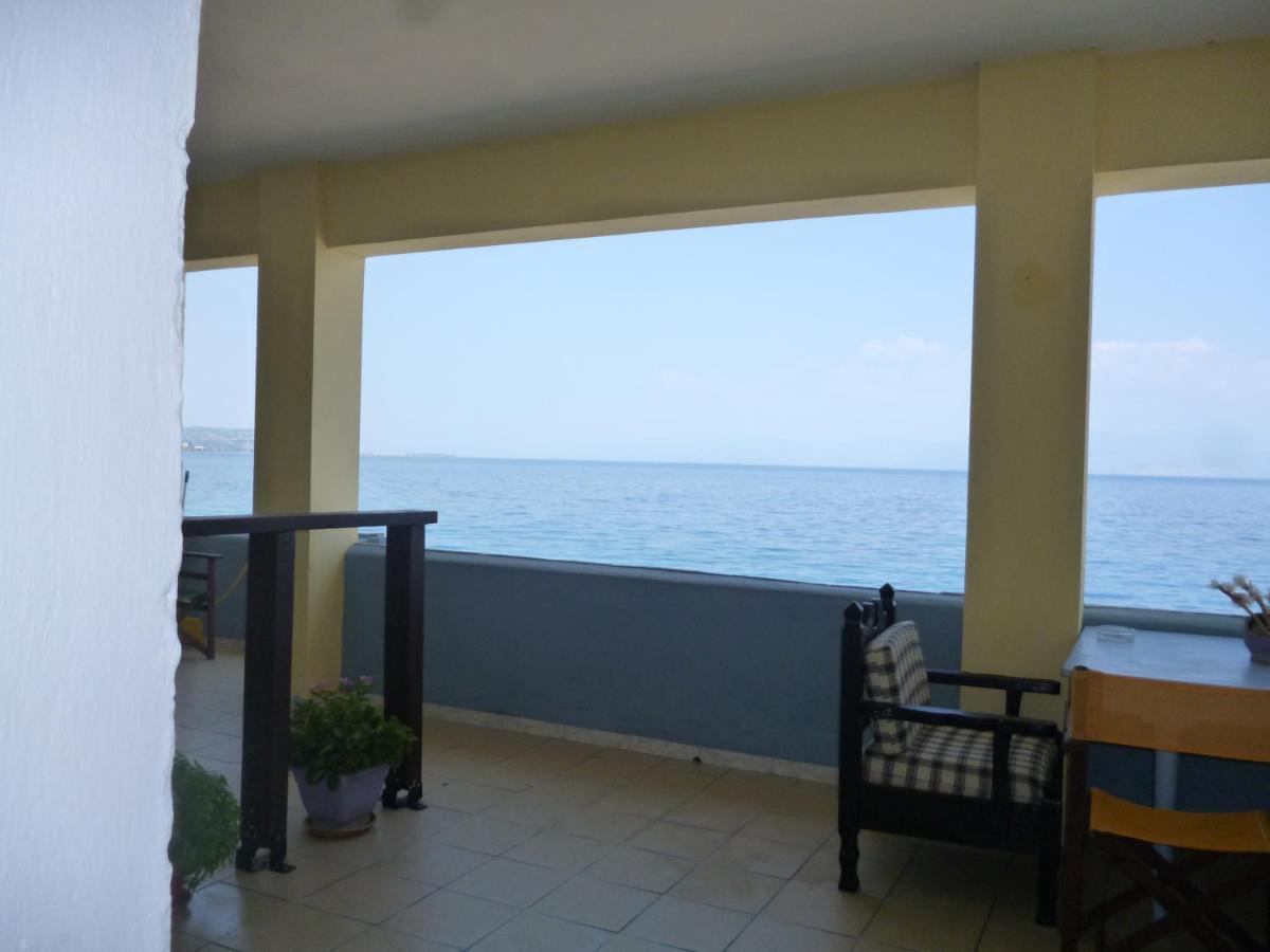 House Next To The Sea Side Apartment Derveni Luaran gambar